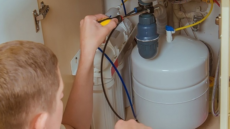 Hướng dẫn 4 cách sửa van điện từ máy lọc nước tại nhà dễ dàng